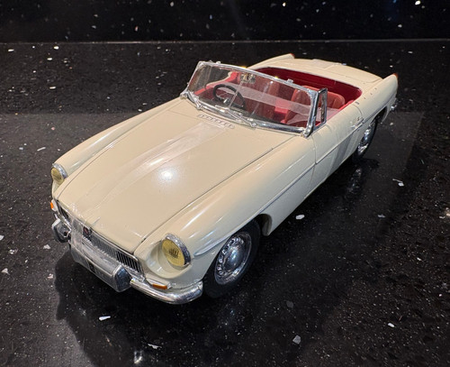 Mgb roadster 1963 corgi 18 - corgi, 1:18