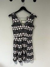 Ladies H&M Mini, Fit & Flare