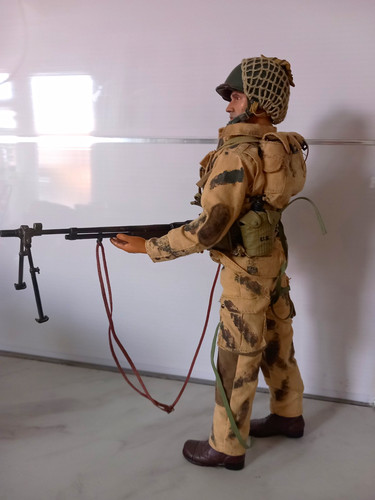 Adjustable military soldier - adjustable,
