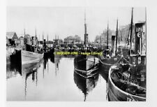 rp04196 - Fishing Vessels in Lossiemouth Harbour - print 6x4