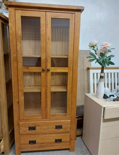 Solid oak display - 2x,