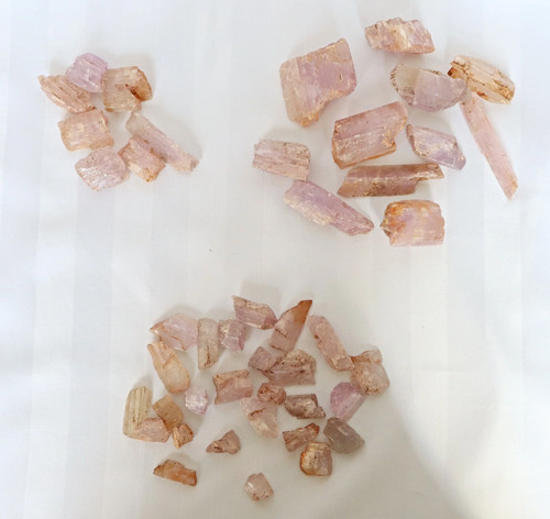 Raw kunzite crystal - kunzite, —