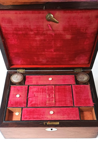 Antique wooden vanity box - antique,