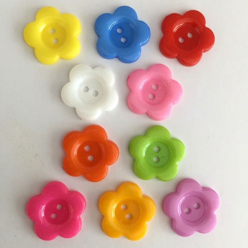 Flower buttons 20mm - buttons, white