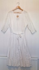 Autonomy Broderie Anglaise