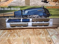 00 Gauge Hornby Blue Streak Sir Nigel Gresley Train Set.