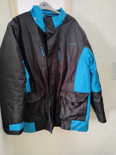 Arriva bus coat size - bus, large