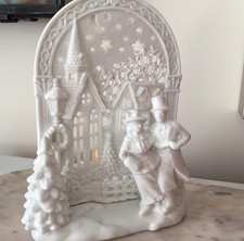 PAST TIMES WHITE PORCELAIN VICTORIAN CHRISTMAS SCENE CANDLE HOLDER/ORNAMENT 
