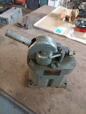  Newton power jacks heavy duty Hydraulic hand pump.