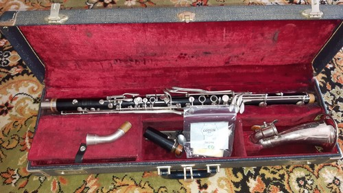 Alto clarinet - /,