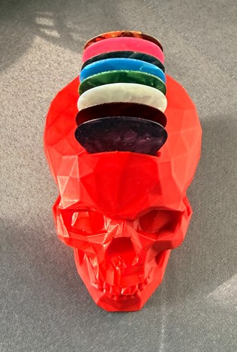 Printed skull guitar pick - 3d,