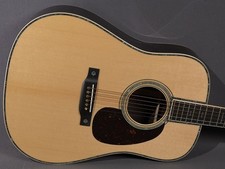 Martin D-42 Modern Deluxe
