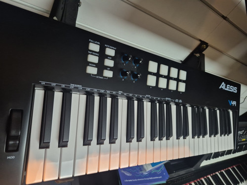 Alesis v49 mkii - alesis,