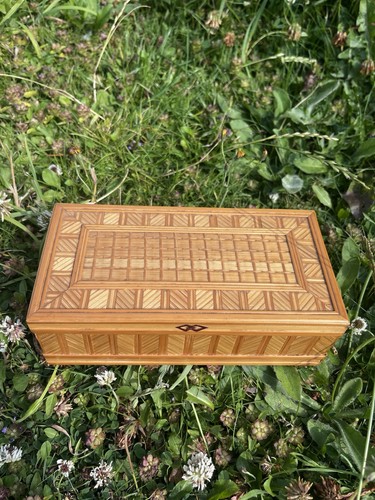 Stunning vintage handcrafted - stunning,
