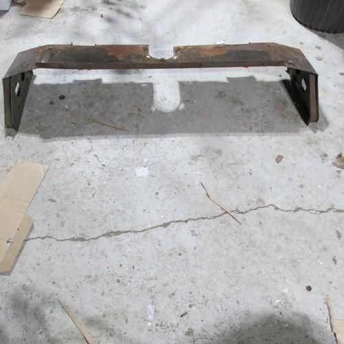 Rear body tie - rear,