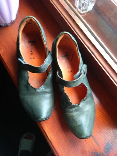 Women think heels - think!,