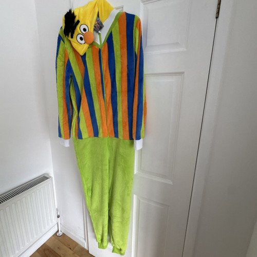 Bnwt sesame street - bert, jump