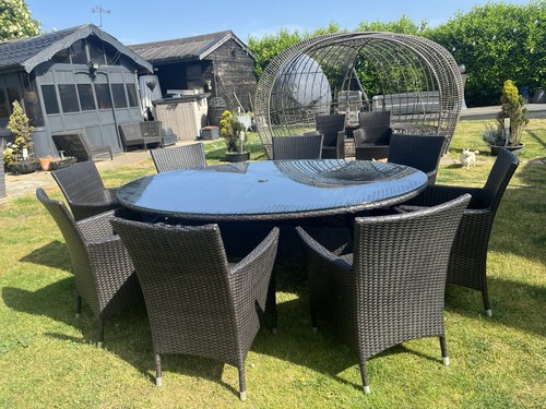 Oval brown rattan - oval, table