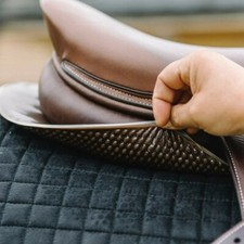 VIP SMALL PONY BROWN Saddle