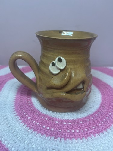 Vintage pretty ugly pottery - pretty,