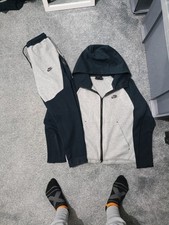 Old Season Black Grey Nike