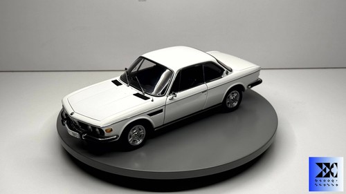 Autoart bmw 0 csi white - 1/18, 3