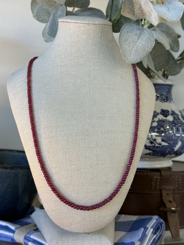 Graduated ruby necklace - graduated,