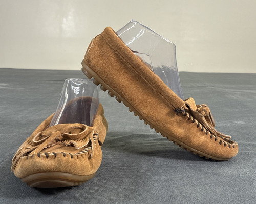 Minnetonka womens size 5 - minnetonka,