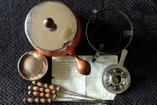 70s vintage fondue set - fondue, orange
