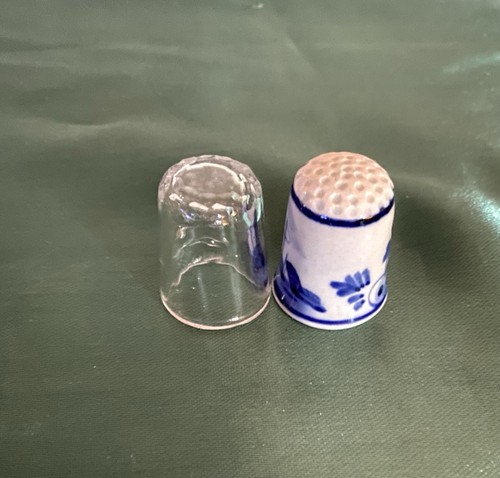 Vintage thimble delft blue - vintage,
