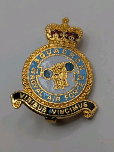 Squadron queens crown raf - 21,