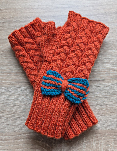 Women handmade fingerless - women’s,