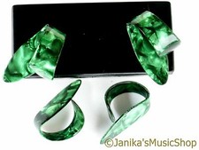 4 MEDIUM THUMB PICKS SLIDE GUITAR BANJO PLECTRUMS NEW