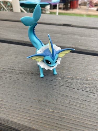 Pokémon vaporeon figure - pokémon,