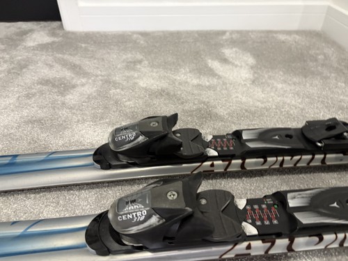 Atomic skis with - skis, bindings