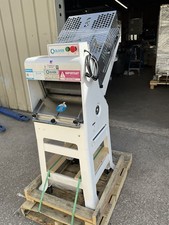 2025 Oliver Gravity Feed