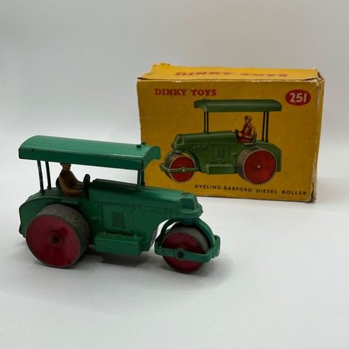 Dinky toys 251 - dinky,