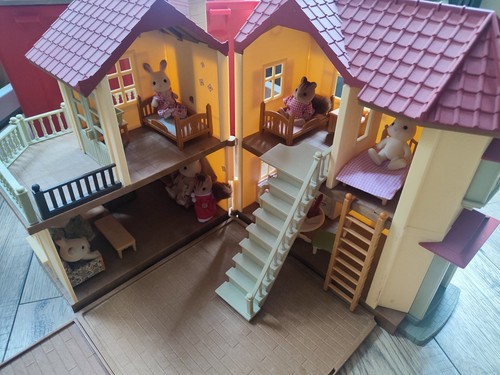 Sylvanian families beechwood - sylvanian,