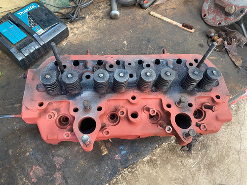 International 414 364 384 - international, b-414