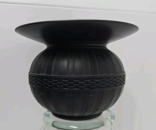 Wedgwood black basalt spittoon - wedgwood,