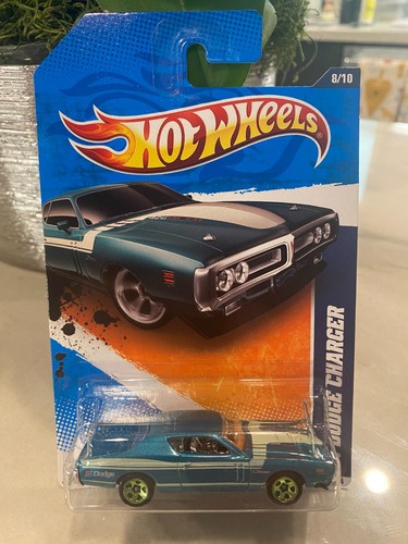 2011 hot wheels 108 muscle - #108,