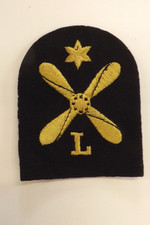 MILITARY CLOTH BADGE ROYAL