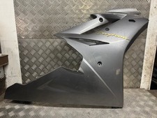 TRIUMPH DAYTONA 675 right
