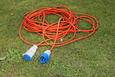 25M 240v Caravan Camping Electric Hook-Up Extension Mains Lead Cable