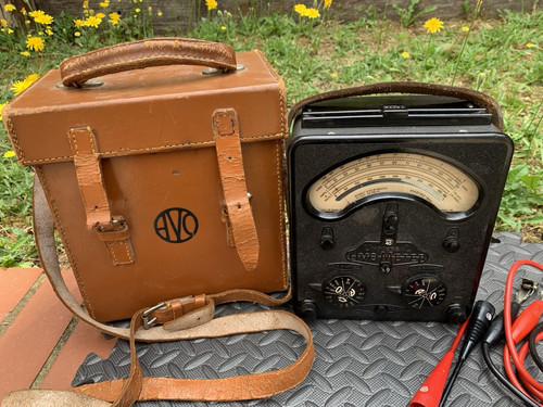 Vintage avo model - vintage, universal