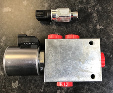 Geith 12v Quick Hitch Solenoid