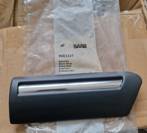 Nos front wing moulding - front,