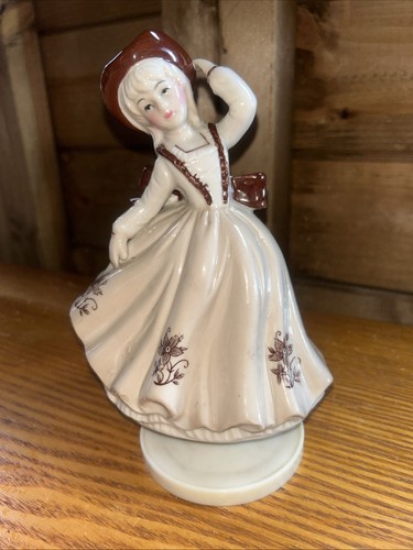 1960s 70s porcelain musical - 1960s/70s,