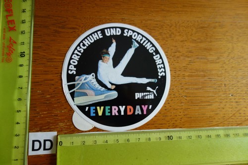 Old sticker athletic shoes - old,
