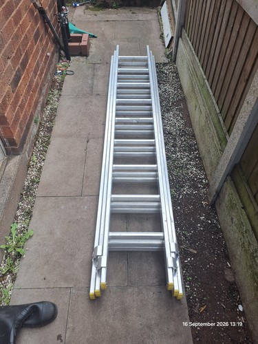 Triple extension ladders 3 - extension,